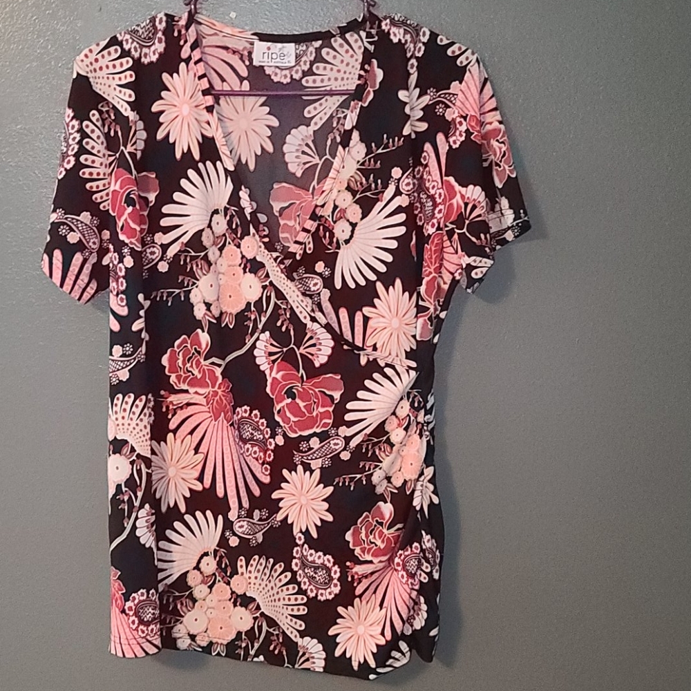 Ripe floral maternity top sz XL